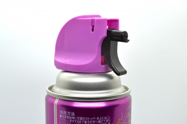 スプレー缶
